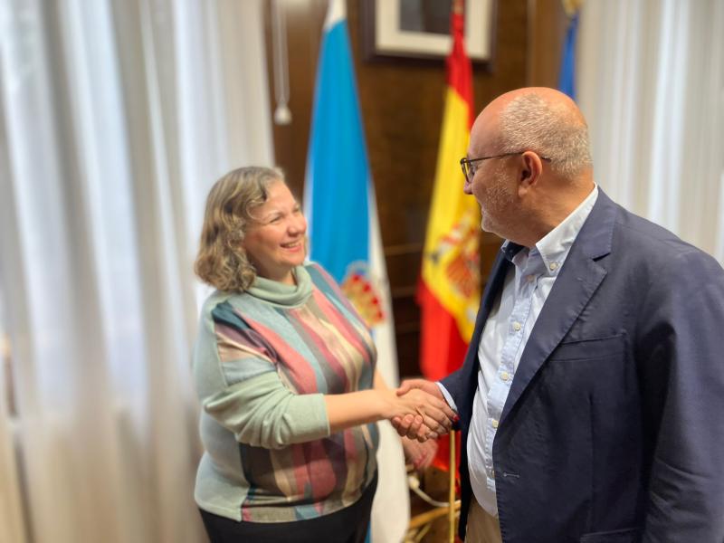 Abel Losada recibe a Silvina Montenegro, consulesa de Argentina en Vigo